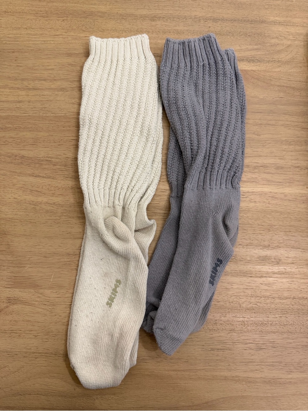 Skims scrunch Socks - Cream & Gray